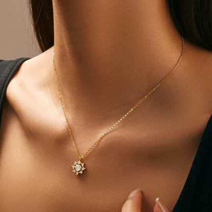 Sterling925 moissanite snow shape necklace