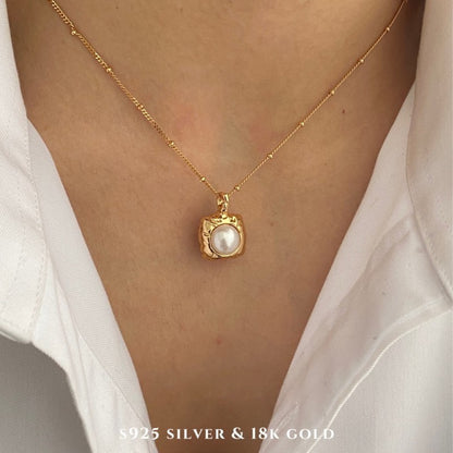 Square freshwater pearl choke necklace