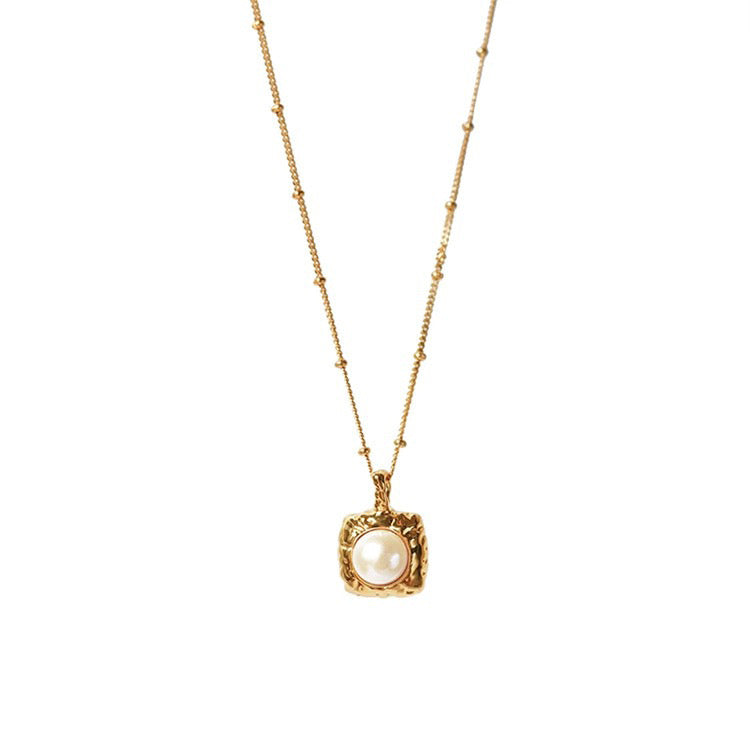 Square freshwater pearl choke necklace